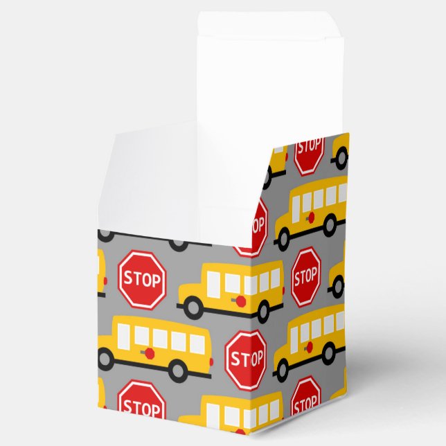 Ballotins School Bus and Stop Sign (Ouvert)