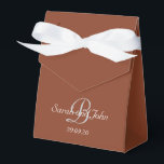 Ballotins Simple Monogramme Terracotta Script Personnalisé<br><div class="desc">Boîtes de Faveur Simple Monogramme Terracotta Script Personnalisé</div>