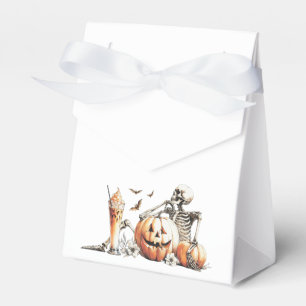 Ballotins Squelette avec citrouille et boire. Halloween.