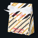 Ballotins Stripes Gold Parties scintillant Black Boho Popula<br><div class="desc">Stripes Gold Parties scintillant Black Boho Popular Collection Ballotin - Produit Customisé - (Tapez BOKI412 dans la recherche du site (navigateur) pour voir l'offre de toutes mes créations. Merci . ) - Voir mes autres produits et collections, choisissez un cadeau pour vous et vos proches. Merci d'avoir acheté dans mon...</div>