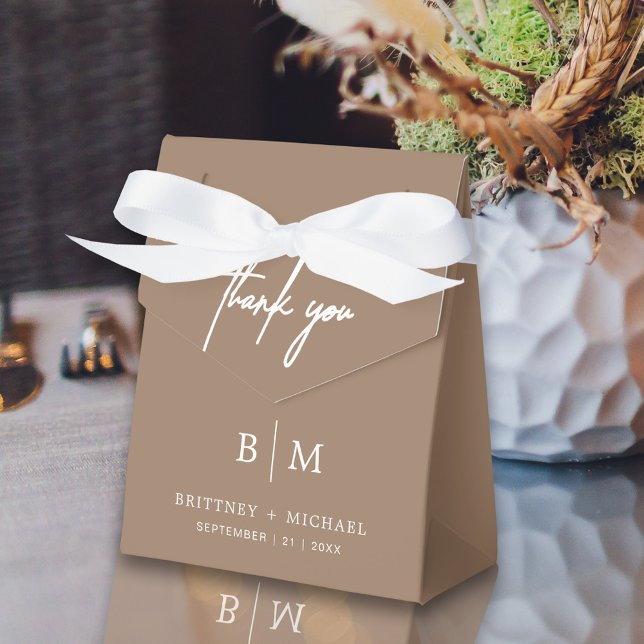 Ballotins Tan Mariage Merci minimaliste (Tan beige Thank you tented favor box bag is a perfect way to package your guest wedding favors.)
