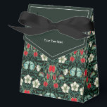 Ballotins Tente personnalisée victorienne à piège de Vénus b<br><div class="desc">Cette boîte-cadeau victorienne exquise présente une plante carnivore piège de Vénus avec un papillon bleu visitant ses fleurs blanches. Remplie de détails fins et de motifs ornés,  c'est la façon parfaite d'ajouter une sophistication personnalisée à tout cadeau,  produit ou occasion.</div>