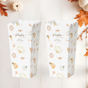 Ballotins Un Petit Citrouille Se Trouve Sur Le Chemin Du Bab