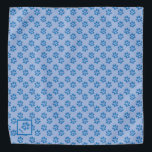 Bandana  empreintes de pattes personnalisées Chien bleu Ba<br><div class="desc">Un mignon bandana à chien bleu avec un motif empreinte de patte. Personnalisez-le avec le nom de votre chien.
© ArianeC Illustrations-Tous droits réservés</div>