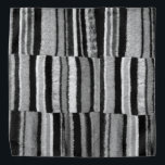 Bandana vintage tricoté monochrome noir et blanc rayures<br><div class="desc">L'image en tricot vintage noir et blanc sur ce bandana cool a un aspect très traditionnel, l'impression tricotée est prise d'une photo d'un design original tricoté à la main. Le tricot traditionnel a été photographié pour le montrer à l'air naturel et avec un aspect "pré-aimé", ou chic shabby, vous pouvez...</div>