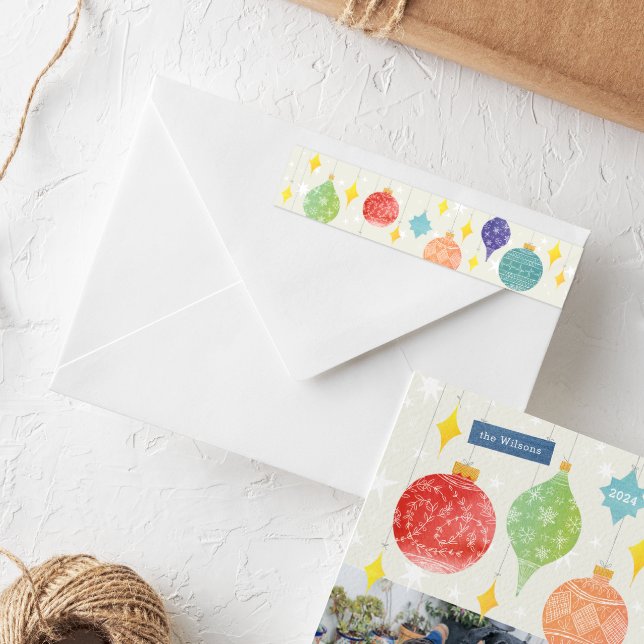 Bande Pour Adresse De Retour Aquarelle Ornements Noël (Colorful bright watercolor Christmas tree ornaments holiday card wrap around return address label)
