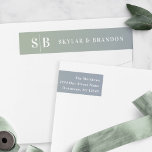 Bande Pour Adresse De Retour Moelleux Ombre Dusty Bleu & Mariage Vert Monogramm<br><div class="desc">Soft Ombre Dusty Blue & Green Mariage Monogrammed Adresse de retour Envelopper autour des Étiquettes. Ce design mariage moderne ou étiquette de adresse d'évènements est simple et minimaliste avec une couleur arrière - plan et des polices tendance. Montré dans la nouvelle palette de couleurs du Mariage. Il présente également un...</div>