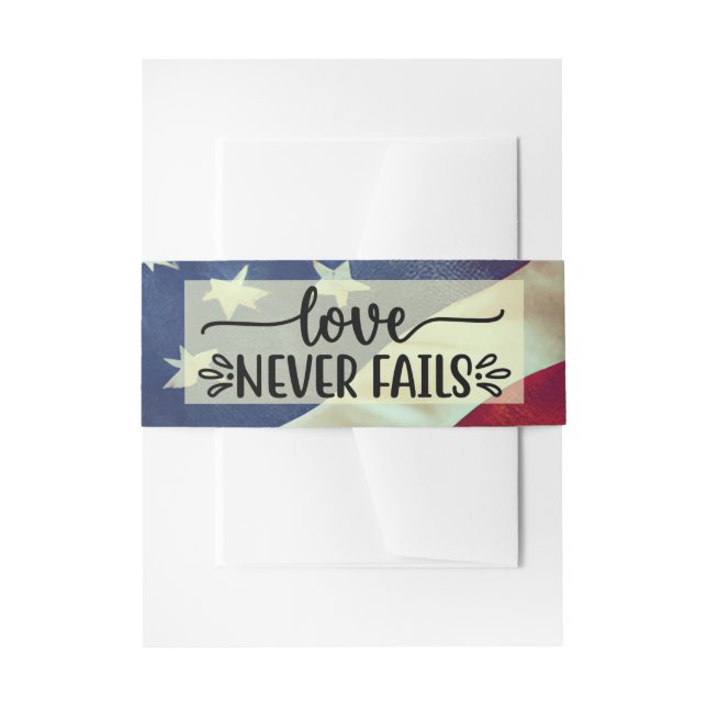 Bandeau De Faire-part USA Flag Love n'échoue jamais Mariage Bible Verse (Devant example)