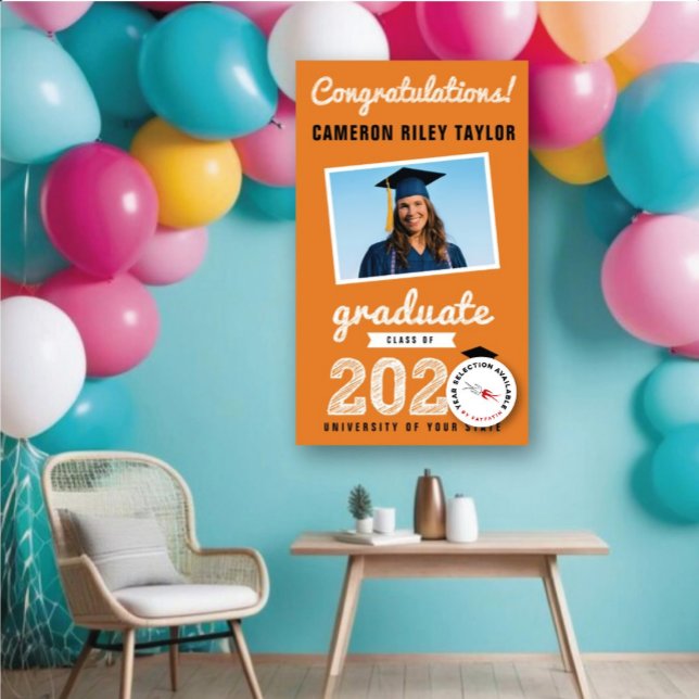 Banderoles 2025 Gras Croquis Sur Orange Photo Graduation Part (20YY Orange & White Sketch One Photo Modern Graduation Party Banner @ www.zazzle.com/color_therapy)