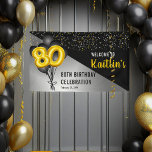 Banderoles Ballons élégants Noir | Gold 80th Birthday Party<br><div class="desc">Les ballons noirs en retour vers les ballons à chiffres d'or donnent une touche dramatique à ce design de fête du 80e anniversaire. Conception composite par Holiday Hearts Designs (droits réservés). D'autres numéros d'âge sont disponibles dans notre boutique. Si vous ne voyez pas de design pour l'âge particulier que vous...</div>