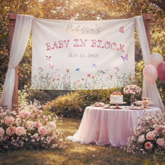 Banderoles Bébé en fleurs Fond de fleurs sauvages (Elegant ivory baby in bloom backdrop with soft florals and dreamy garden setup)