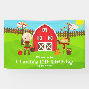Banderoles Bienvenue pour une fille blonde à la ferme d'autom