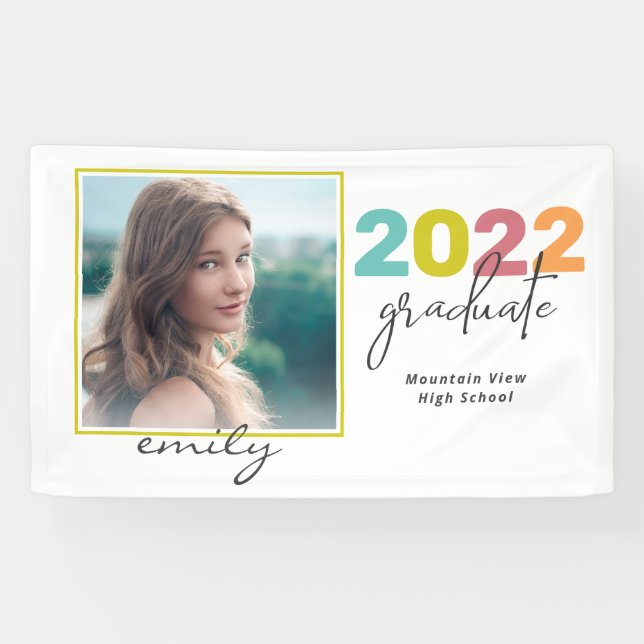 Banderoles Bright Colorful Lettering Graduate Photo et nom (Horizontal)