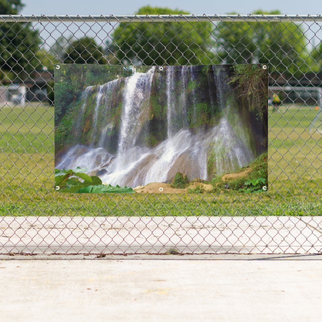 Banderoles Chute de Beautiful à Cuba. (En situation)