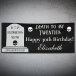 Banderoles Décès moderne à mes 20 ans Black 30th Birthday Par<br><div class="desc">Commémorez la fin de vos années vingt avec cette Mort moderne à mes 20 ans Black 30th Birthday Party Banner! Dotée d'un design noir et blanc spectaculaire sur un arrière - plan noir profond, cette bannière donne un ton audacieux et pointu avec une pierre tombale grise sur la gauche qui...</div>