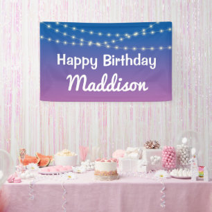 Banderoles Dormir Sous La Demi-Sommeil Au-Dessus Des Lumières