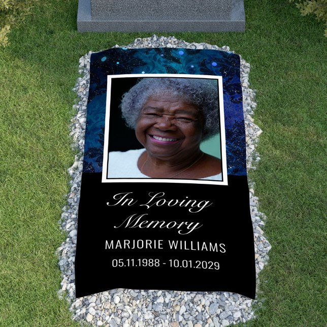 Banderoles En Mémoire Amoureuse Bleu Photo Grave Couverture (Blue In Loving Memory Photo Grave Cover Blanket Banner
)