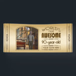 Banderoles Gold 90th Birthday World's Best Custom Photo Frame<br><div class="desc">Célébrez l'anniversaire marquant de votre aîné préféré avec ce cadeau classe qui leur rappelle à quel point ils sont fabuleux. Des lignes et des tons clairs de brun, d'or et de crème composent ce cadre simple mais élégant qui peut être customisé avec votre photo, nom, initiales ou autre texte favori....</div>