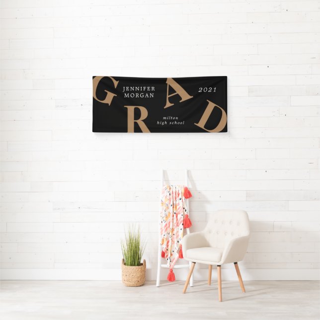 Banderoles graduation lettres gras couleurs de l'école (En situation)