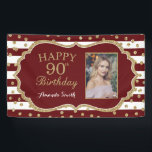 Banderoles Happy 90th Birthday Banner Burgundy and Gold Photo<br><div class="desc">Happy 90th Birthday Banner for women or man. Burgundy and Gold Glitter Birthday Party Banner. Gold Glitter Confetti. Burgundy and White Stripes. Printable Digital. For further customization,  please click the "Customize it" button and use our design tool to modify this template.</div>