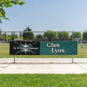Banderoles Highland Festival Clan Lyon Tent