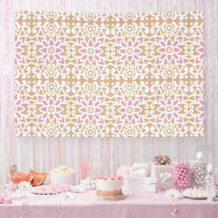 Banderoles motif de fleurs rose et blanche sur un dos brun