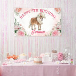 Banderoles Pink poney anniversaire giddy up cowgirl party<br><div class="desc">Modèle de la bannière cowboy de la fête de l'anniversaire de Poney. Arrière - plan rose,  bordure en corde,  poney avec roses roses bannière de fête pour chevaux,  poneys,  anniversaires équestres à thème.</div>