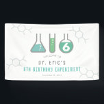 Banderoles Science Experiment Green Boy Bienvenue<br><div class="desc">La bannière de bienvenue de ce garçon cool "expérience d'anniversaire" de la fête d'anniversaire de la science présente un arrière - plan blanc avec des flacons,  et un tube d'essai en vert. Personnalisez-vous pour répondre à vos besoins. Vous pouvez trouver des produits correspondants dans mon magasin.</div>