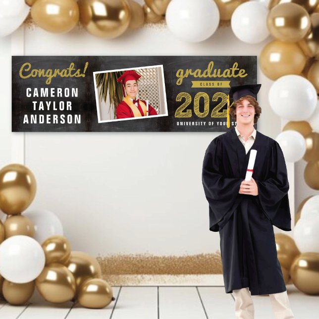 Banderoles Tableau noir Croquis 2025 Félicitations Diplôme ph (2024 Black Chalkboard & Gold Sketch One Photo Graduation Party Banner @ www.zazzle.com/color_therapy)