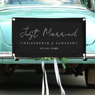 Banderoles Voiture de mariage Élégant Fond Noir Juste Mariés