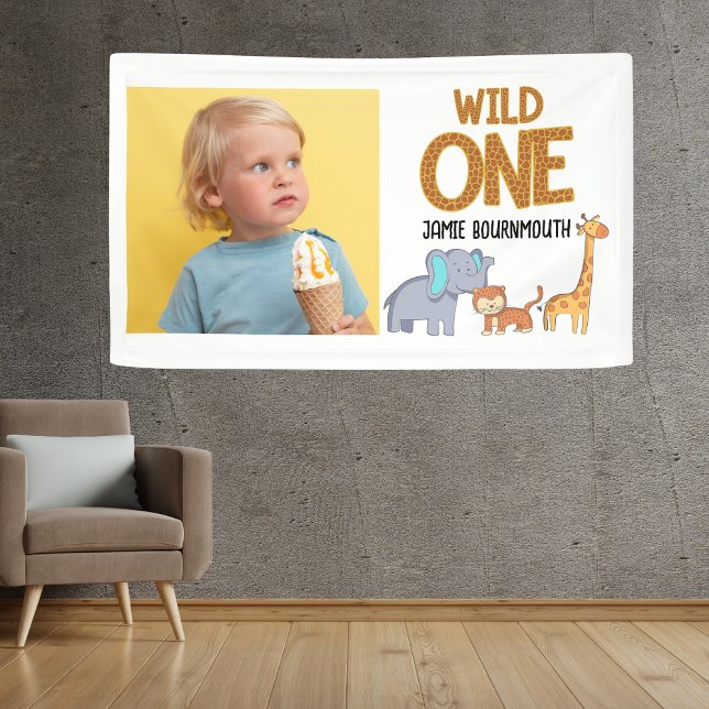 Banderoles Wild One Safari Theme Boys 1er Anniversaire (Wild one 1st birthday party banner. Photo and name with jungle safari animals.)