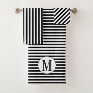 Bandes noires et blanches et ensemble de serviette