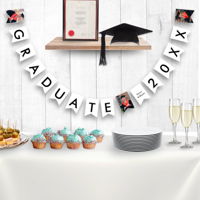Bannière À Fanions Nom du diplômé et Année 3 Photos Graduation person (A set of festive bunting to celebrate the new graduate, to customize with name, year and 3 photos)