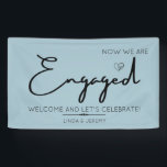 Bannière d'accueil de la fête d'engagement bleu po<br><div class="desc">Une signalisation calligraphique minimaliste, apportera une touche d'élégance à votre décor de soirée Engagement. Ce panneau d'accueil de partie de fiançailles est facilement modifiable, vous pouvez donc ajouter vos noms, modifier du texte ou d'autres détails. La couleur Arrière - plan est bleu poussiéreux, mais peut être changée, il suffit de...</div>