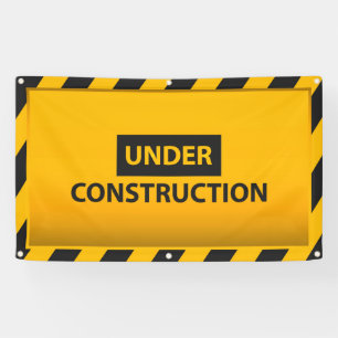 Bannière de danger jaune en construction