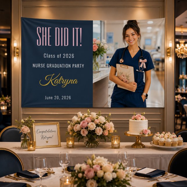 Bannière de remise des diplômes d'infirmière Coque (Elegant nurse graduation banner with luxury blush navy celebration styling)