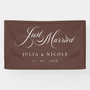 Bannière de voiture de mariage tout juste marié en