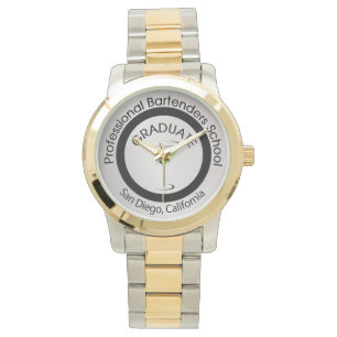 Bartender Professionnel Montre des diplômés de l'é