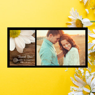 Basière blanche et grange Merci champêtre en bois