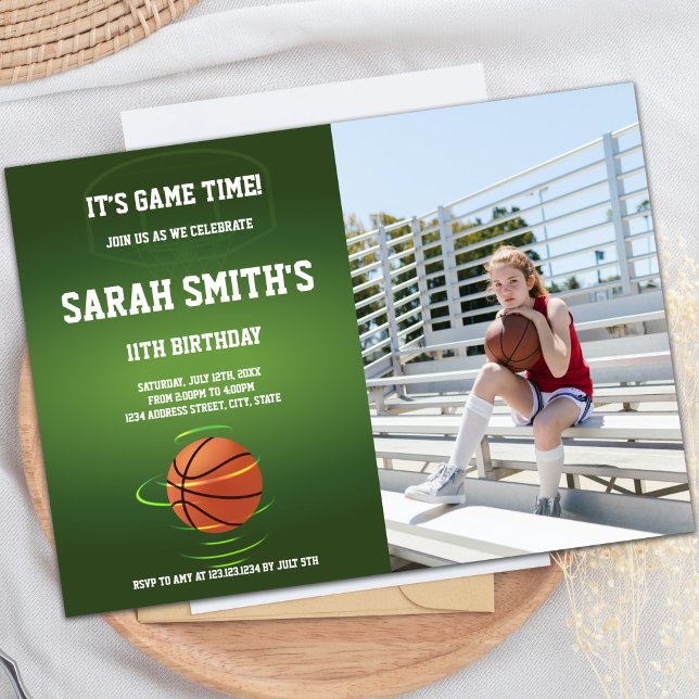 Basket vert Invitations d'anniversaire avec photo (Green Basketball Birthday Invitations with photo)