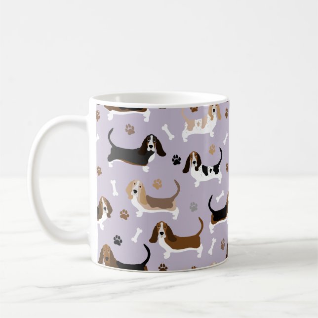 Basset Hound Chig Bones and Paws Coffee Mug (Gauche)