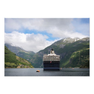 Bateau de croisière dans la copie de photo de