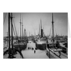 Bateaux sur la ville marine Michigan de rivière de