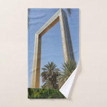 Bâtiment Dubai Frame situé dans le parc Zabeel