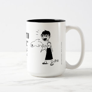 Battement quelqu'un avec une tasse de requin de