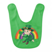 Joli dessin animé leprechaun avec shamrock et arc-