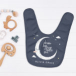 Bavoir Rêver grand petite lune   nuages personnalisés<br><div class="desc">Rêvez grand petit baby shower design de fête. Avec la lune mignonne,  les étoiles et le design des nuages. Partie d'une collection.</div>