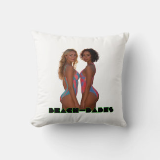 Beach Babes coussin