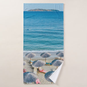 Beach lounge en bord de mer face à la mer