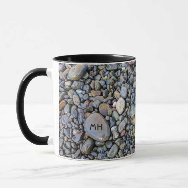 Beach Pebbles tasses monogramme personnalisées (Gauche)